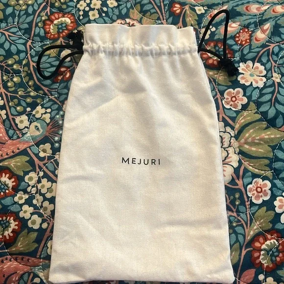 Mejuri jewelry box bundle - Picture 2 of 10